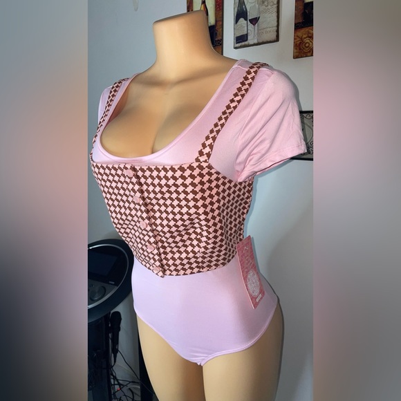 NWT LEVIS NADIA CROP TOP SIZE XS , L - Picture 4 of 16